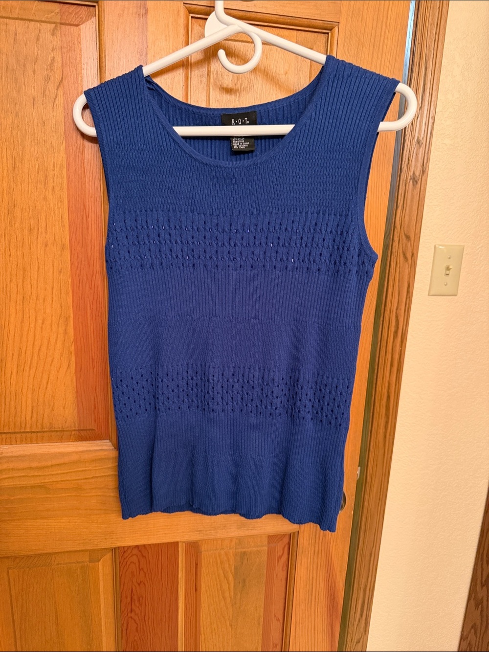 5/15$. R.O.I. Royal Blue Sleeveless Knit Tank Top